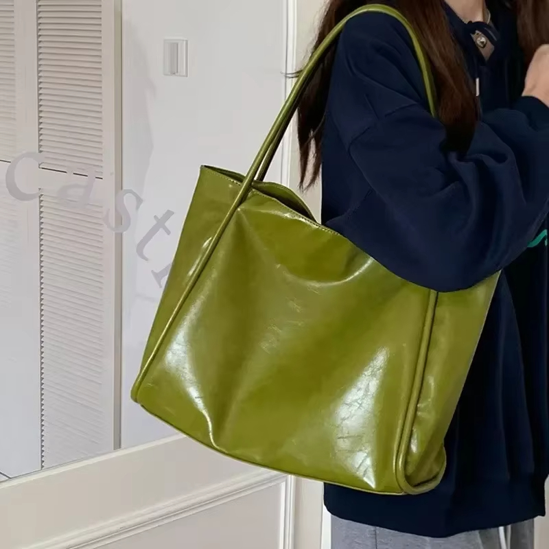 Przenośna torba na ramię z tek – Luxury Bags Green recenzja i cena