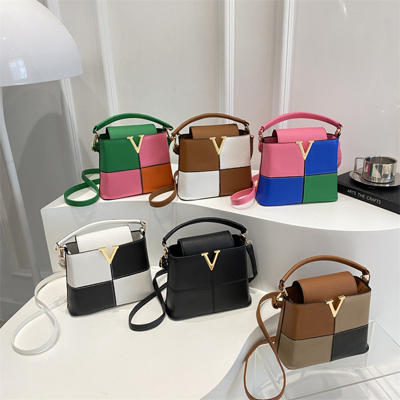 Eleganckie mini torebki z logo – Luxury Bags Logo recenzja i cena