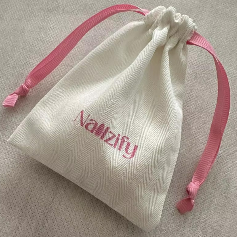 Luksusowa torba ze sznurkiem z – Luxury Bags Logo recenzja i cena