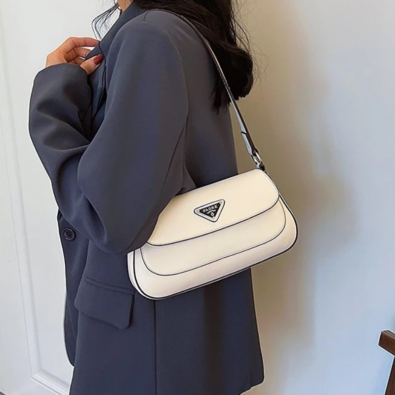 Modna torba na pieluchy w styl – Luxury Bags Logo recenzja i cena
