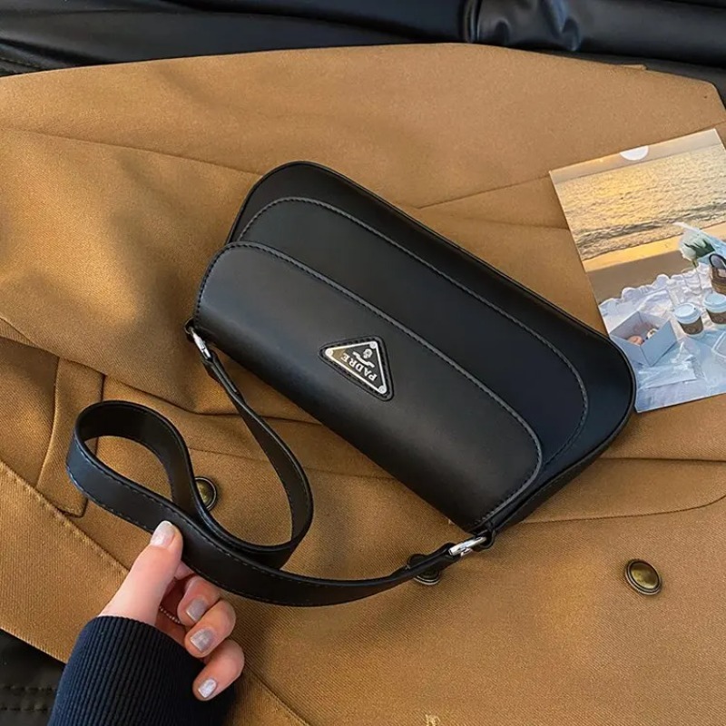 Modna torba na pieluchy w styl – Luxury Bags Logo recenzja i cena