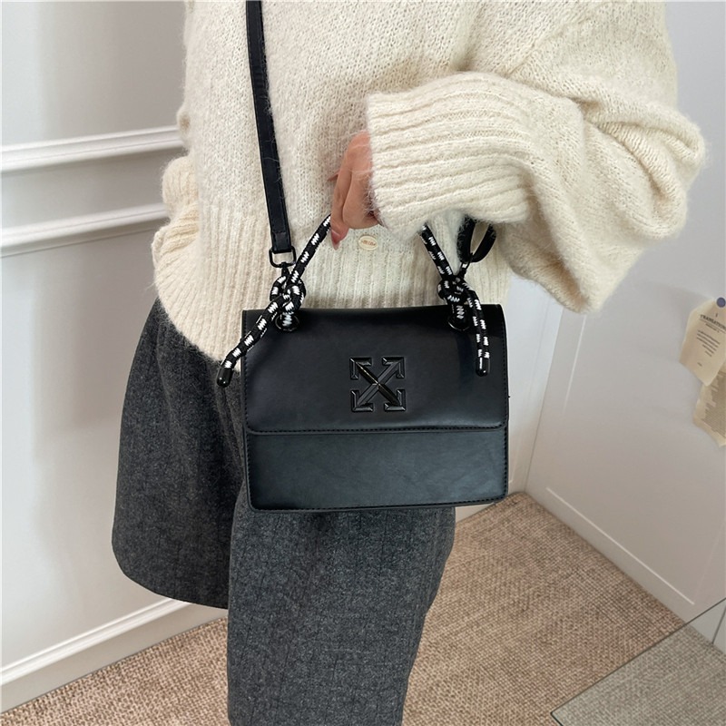 Modna torba listonoszka w styl – Luxury Bags Logo recenzja i cena