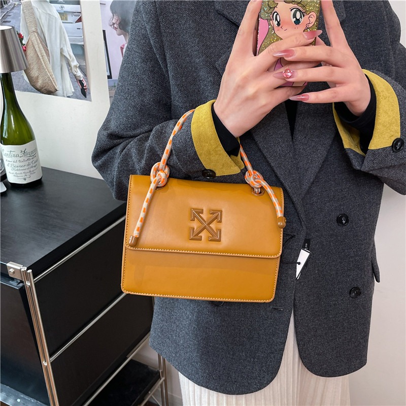 Modna torba listonoszka w styl – Luxury Bags Logo recenzja i cena